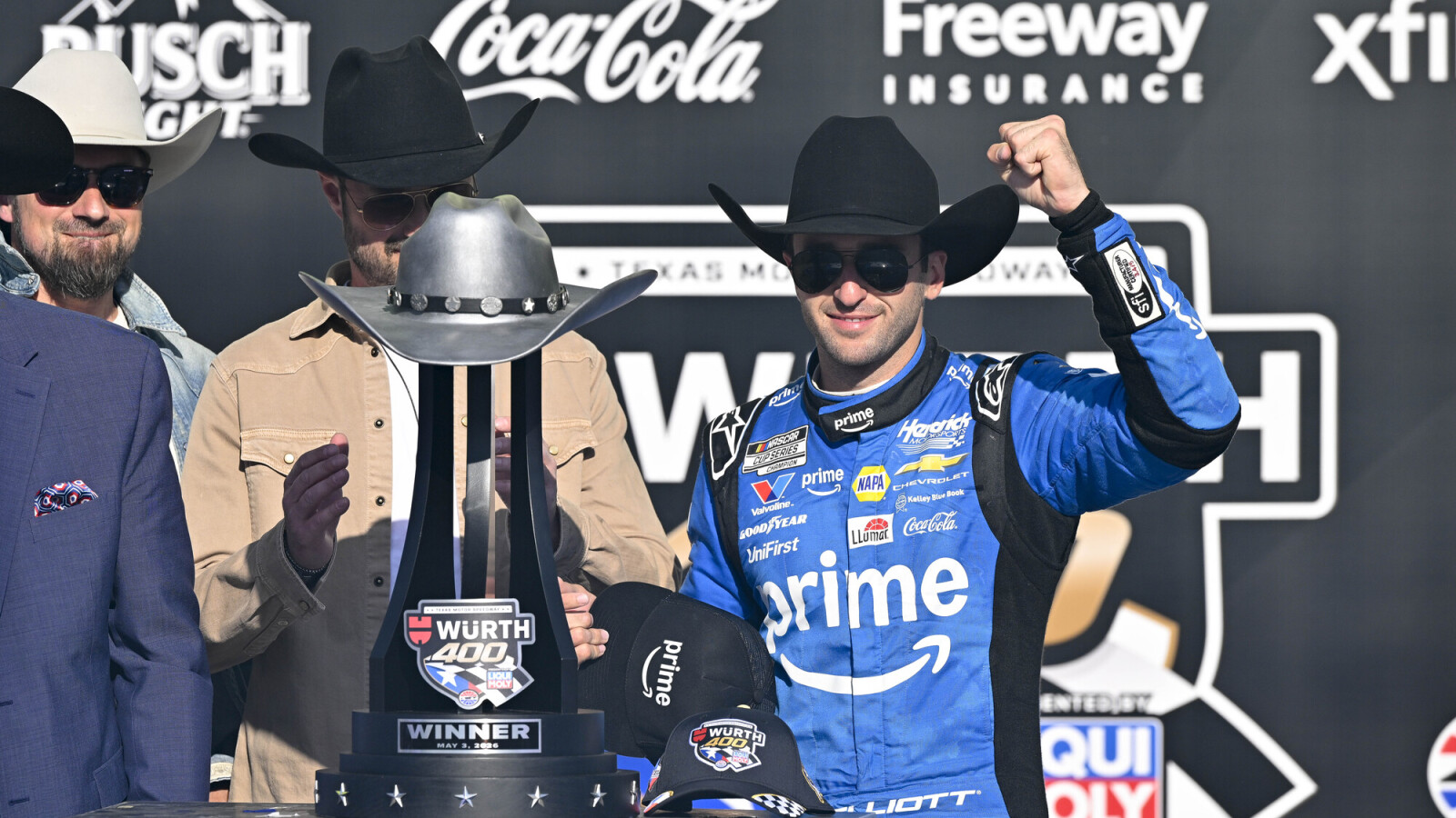 Chase Elliott’s Crew Chief Explains How He Handles Outside Opinions