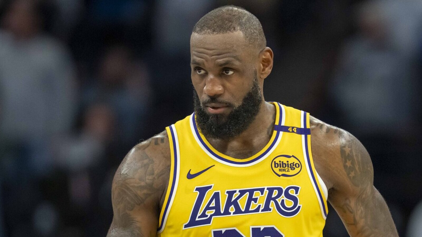 Could Lakers trade LeBron James if they start season slowly?