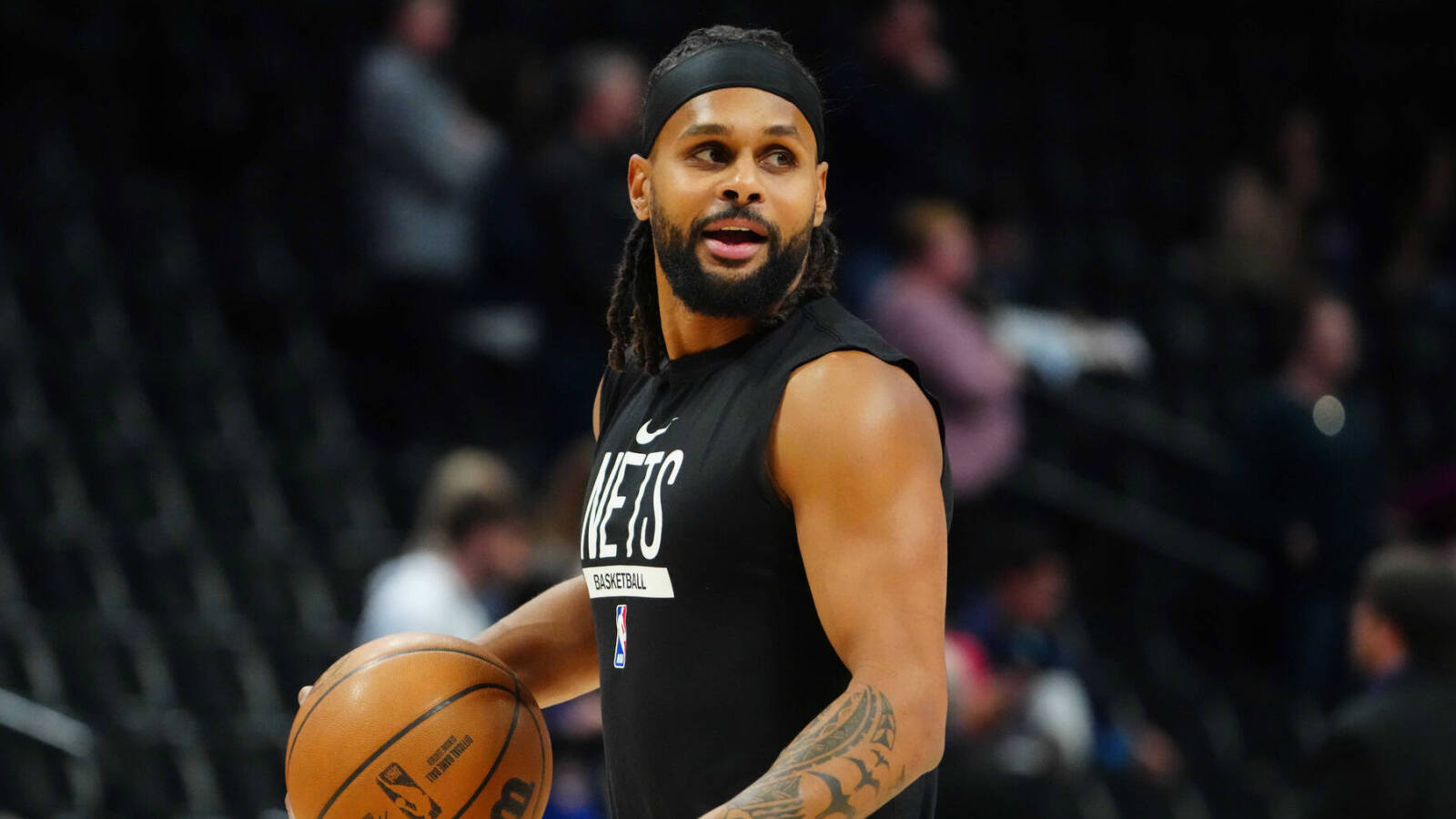 Thunder agree to trade Patty Mills to Hawks for three players, draft pick