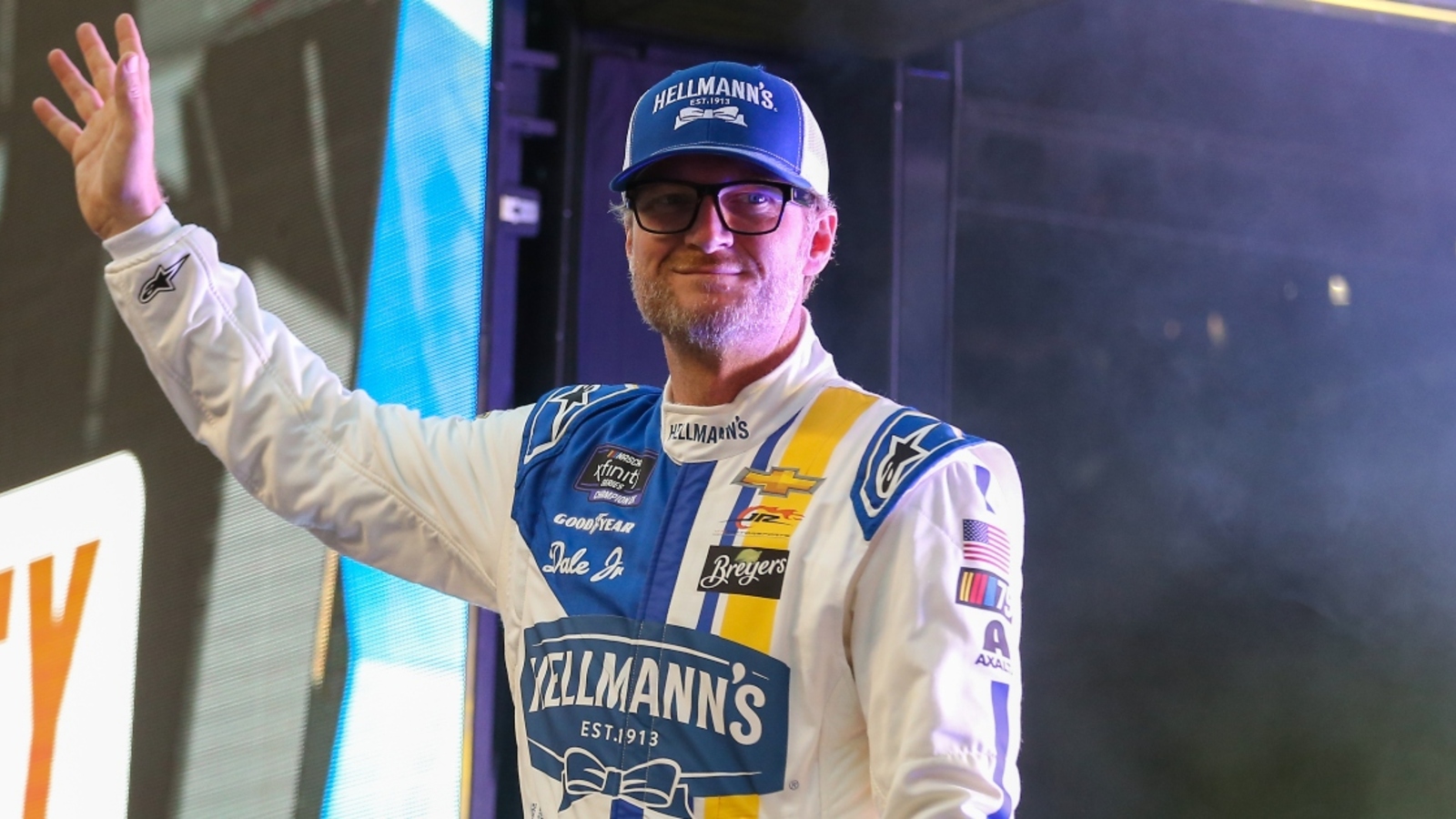JR Motorsports unveils Darlington throwback paint scheme honoring Dale Earnhardt Jr.’s 2018 Hellmann’s car