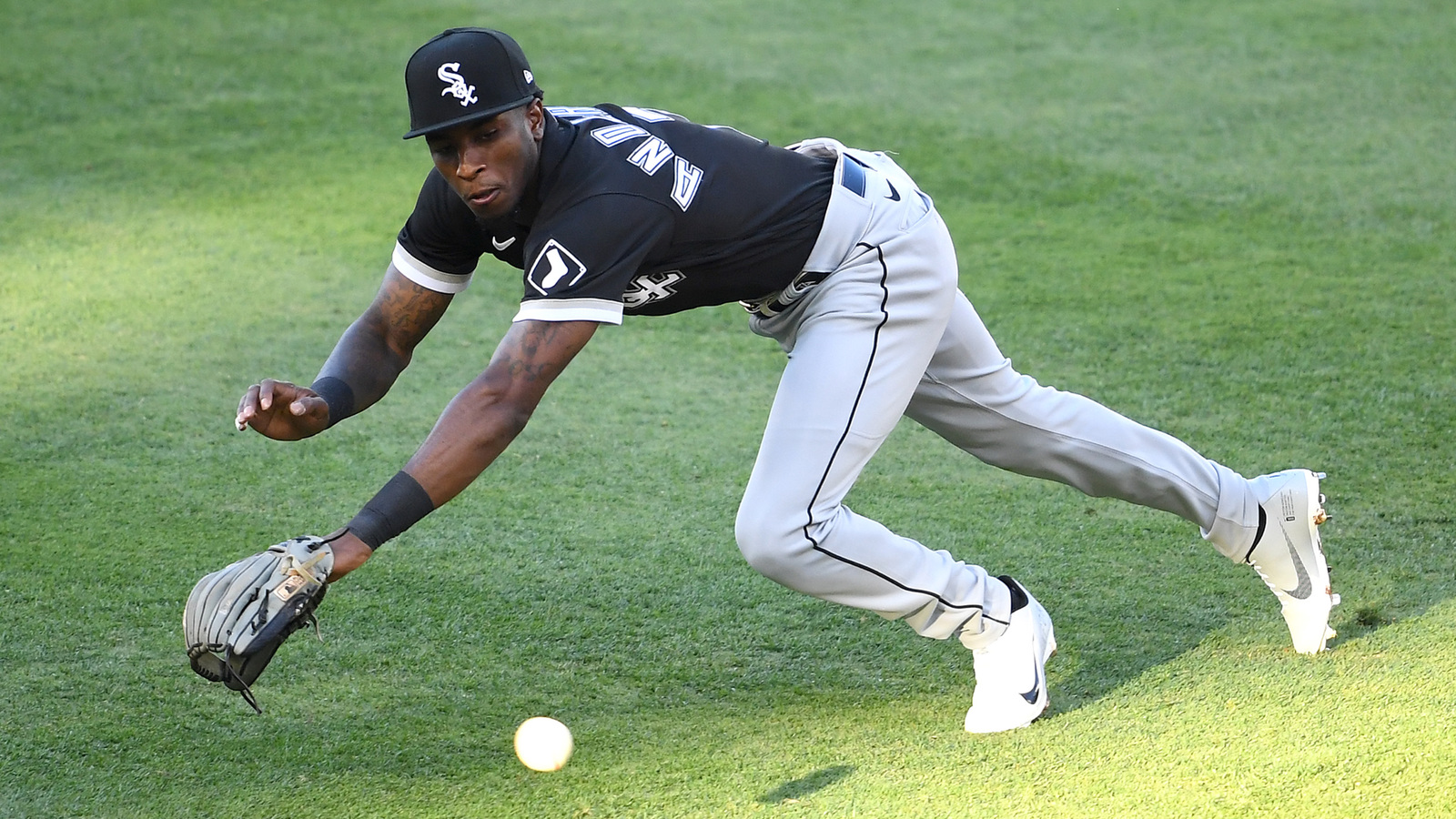 White Sox place star SS Tim Anderson on 10-day IL with hamstring strain