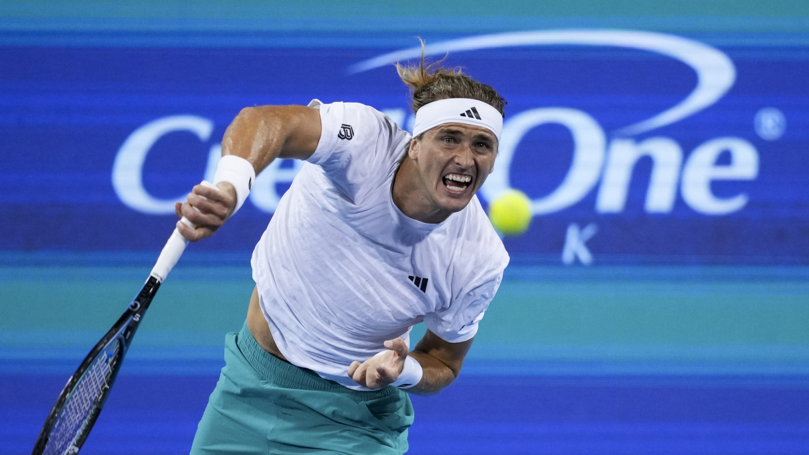 'I'm not a huge fan of this surface': Alexander Zverev bemoans court speed shift at Cincinnati Open