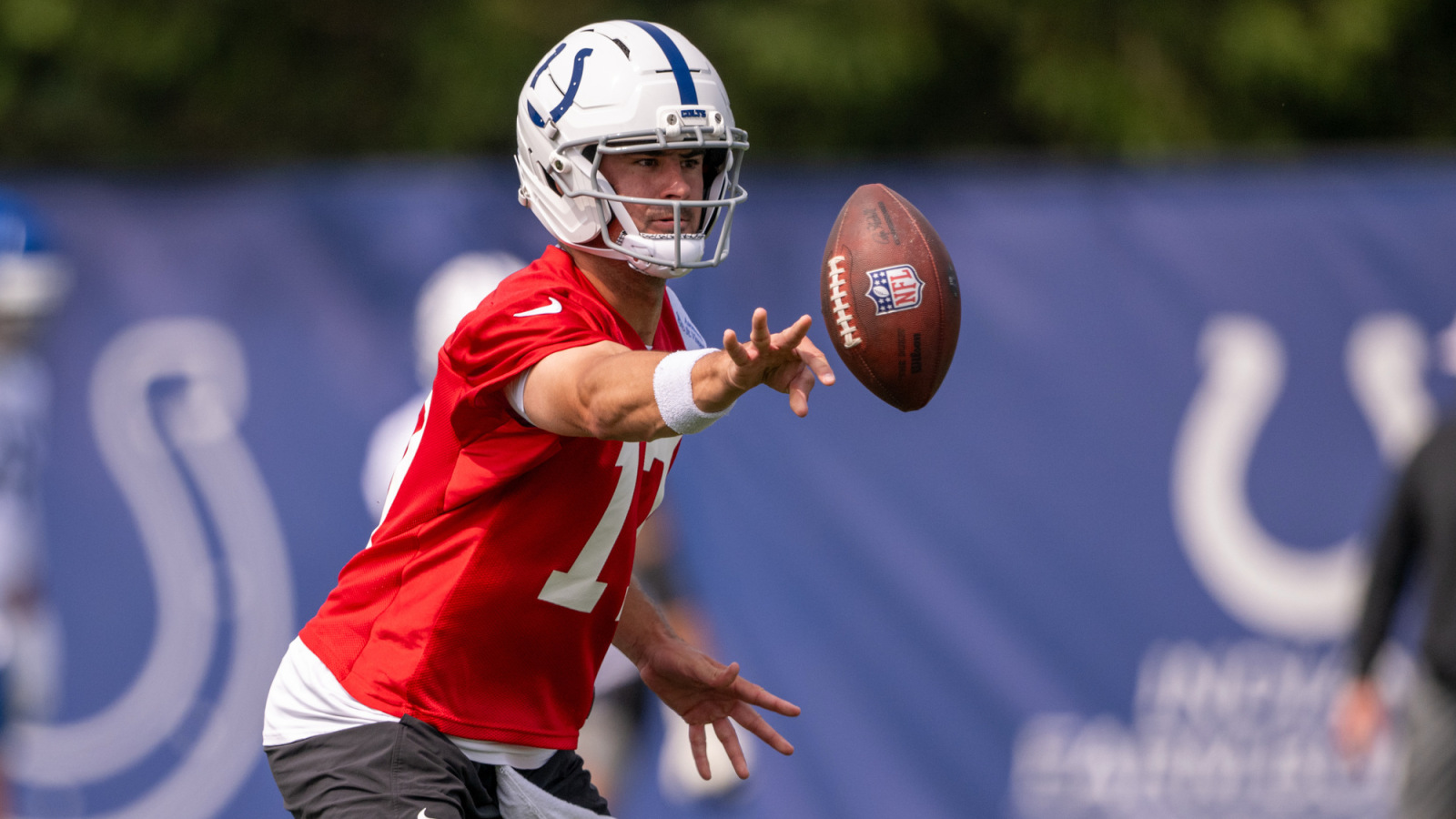 Insiders see clear favorite in Colts' QB competition between Daniel Jones, Anthony Richardson