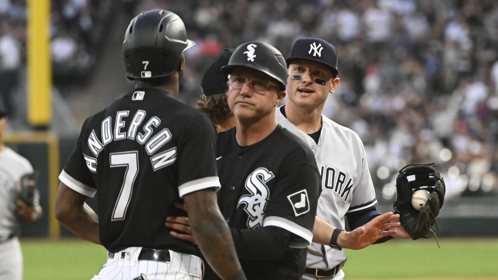 Yankees 3B Josh Donaldson releases statement on situation with White Sox SS Tim Anderson