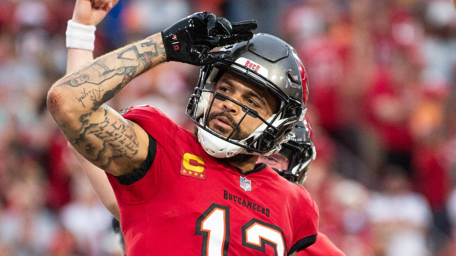 Buccaneers GM had emotional reaction to re-signing Mike Evans