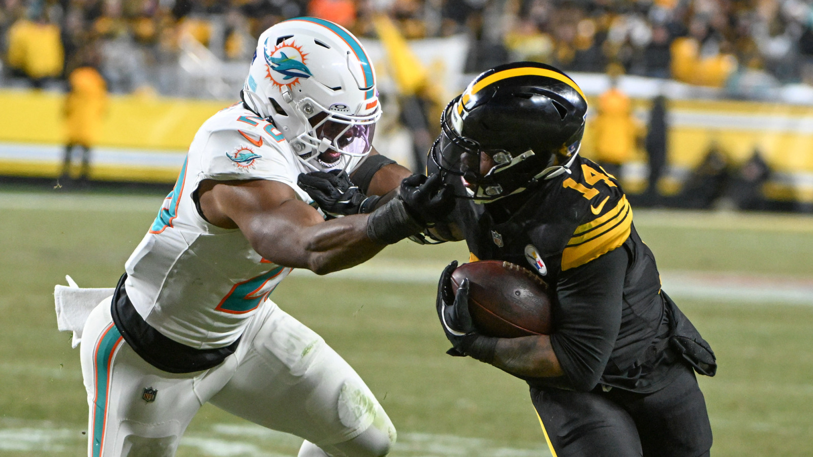 Dolphins uphold offseason plan by locking up All-Pro LB Jordyn Brooks