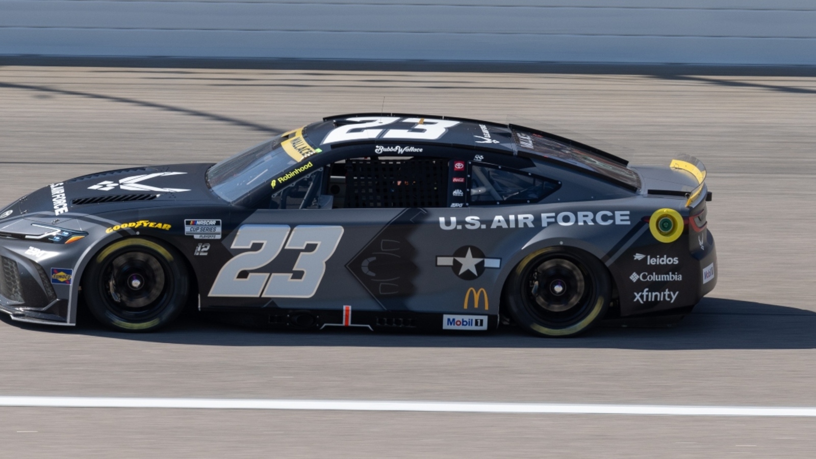 Bubba Wallace spotter Freddie Kraft sends warning to Denny Hamlin after Kansas battle