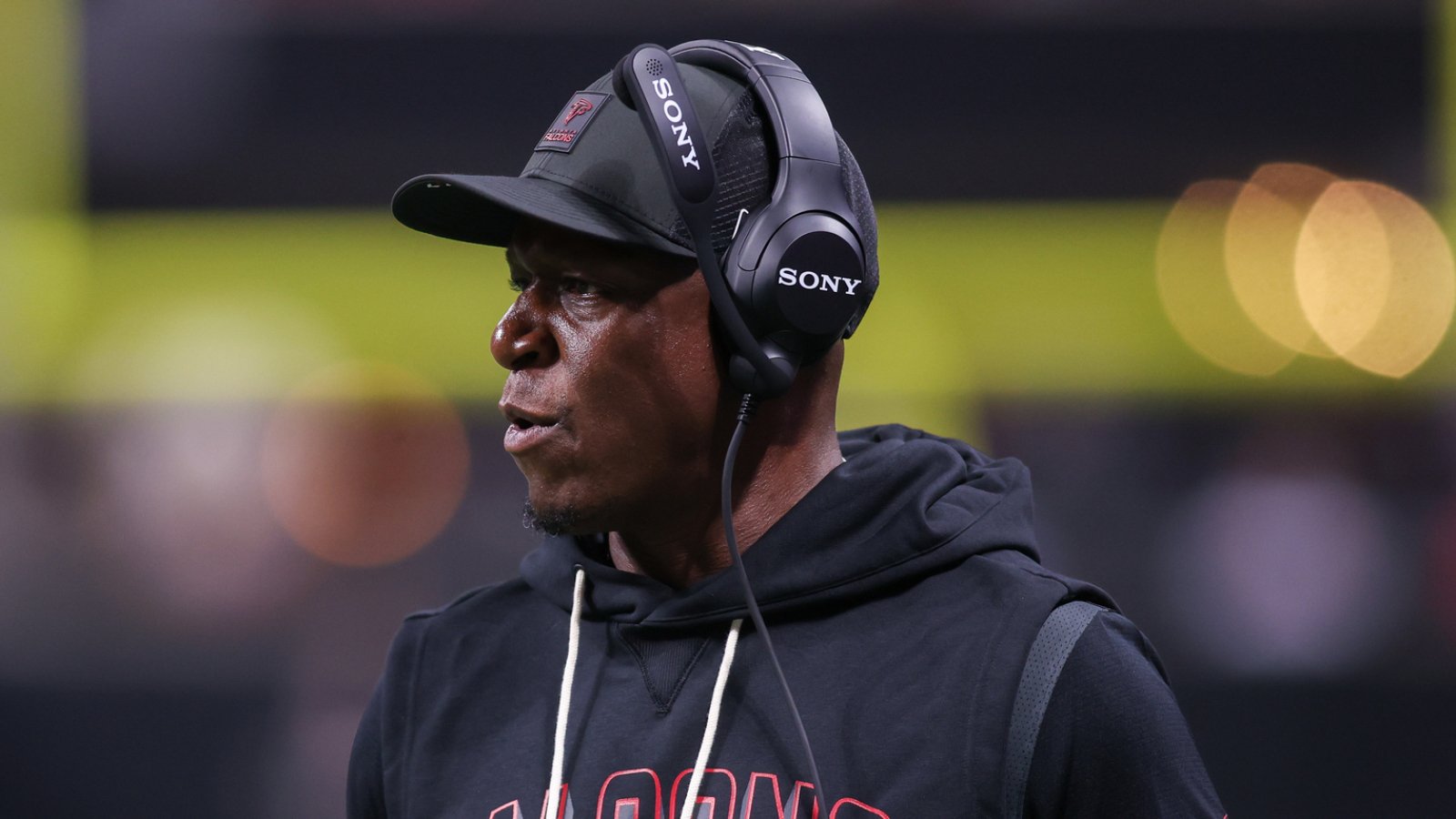 Falcons HC reveals pick for 'best player in football' — stats, oddsmakers support his take
