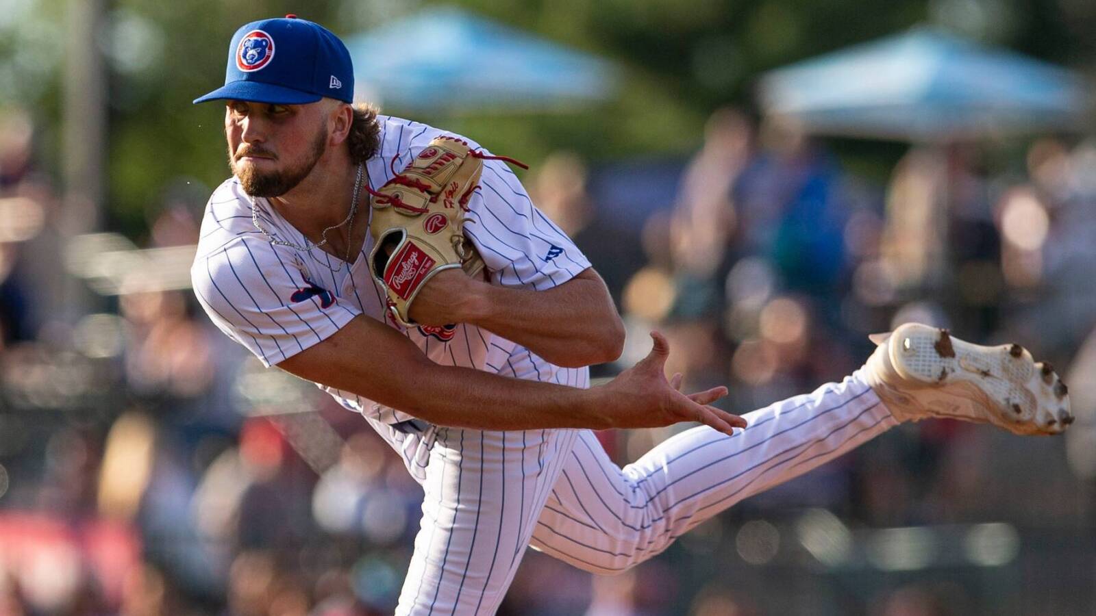 Cubs recall right-hander for MLB debut