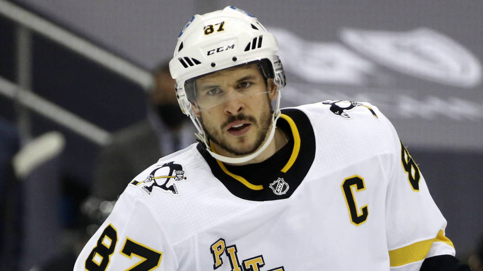 sidney crosby left handed