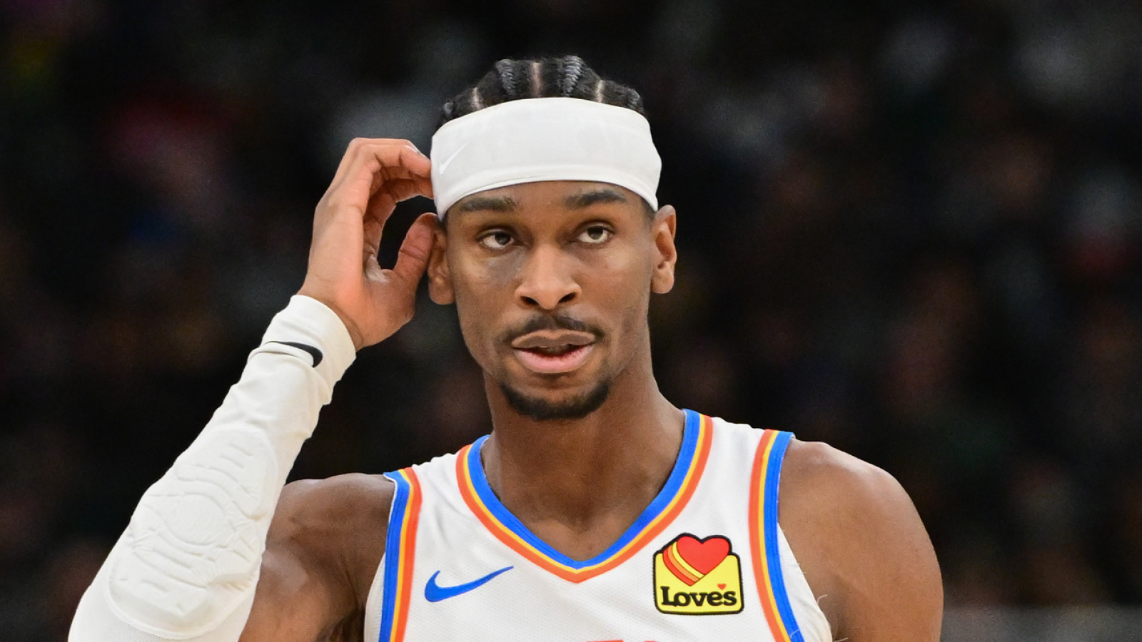 Shai Gilgeous-Alexander ties Michael Jordan mark with elite scoring run