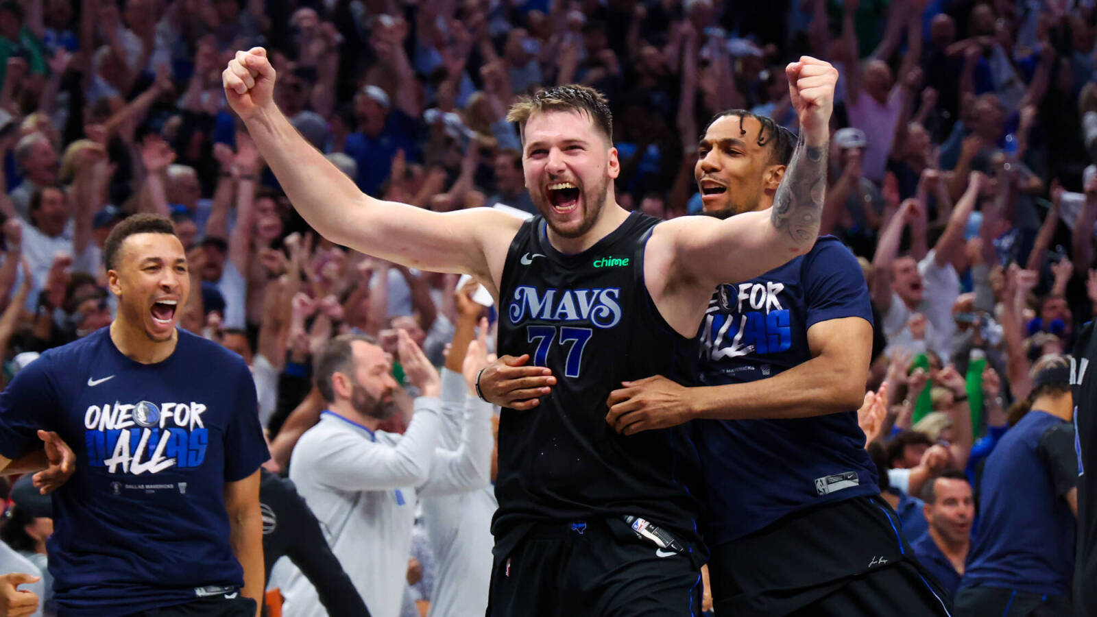 Mavericks advance to Western Conference Finals aided by controversial call late