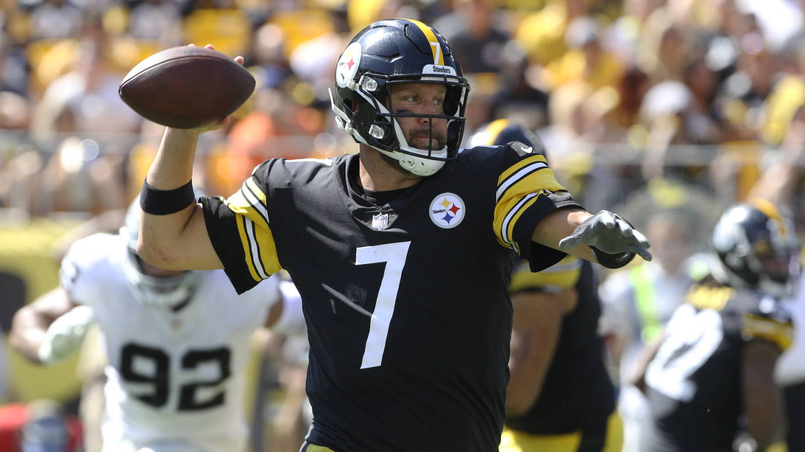 Steelers QB Ben Roethlisberger sustained pectoral injury in loss to Raiders - NewsOpener Steelers QB Ben Roethlisberger sustained pectoral injury in loss to Raiders