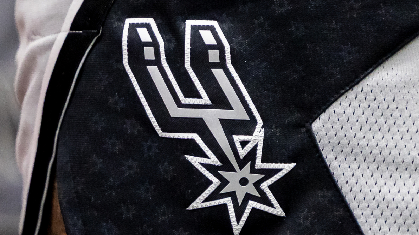 17-year-old Spurs fan suffers tragedy during victory celebration