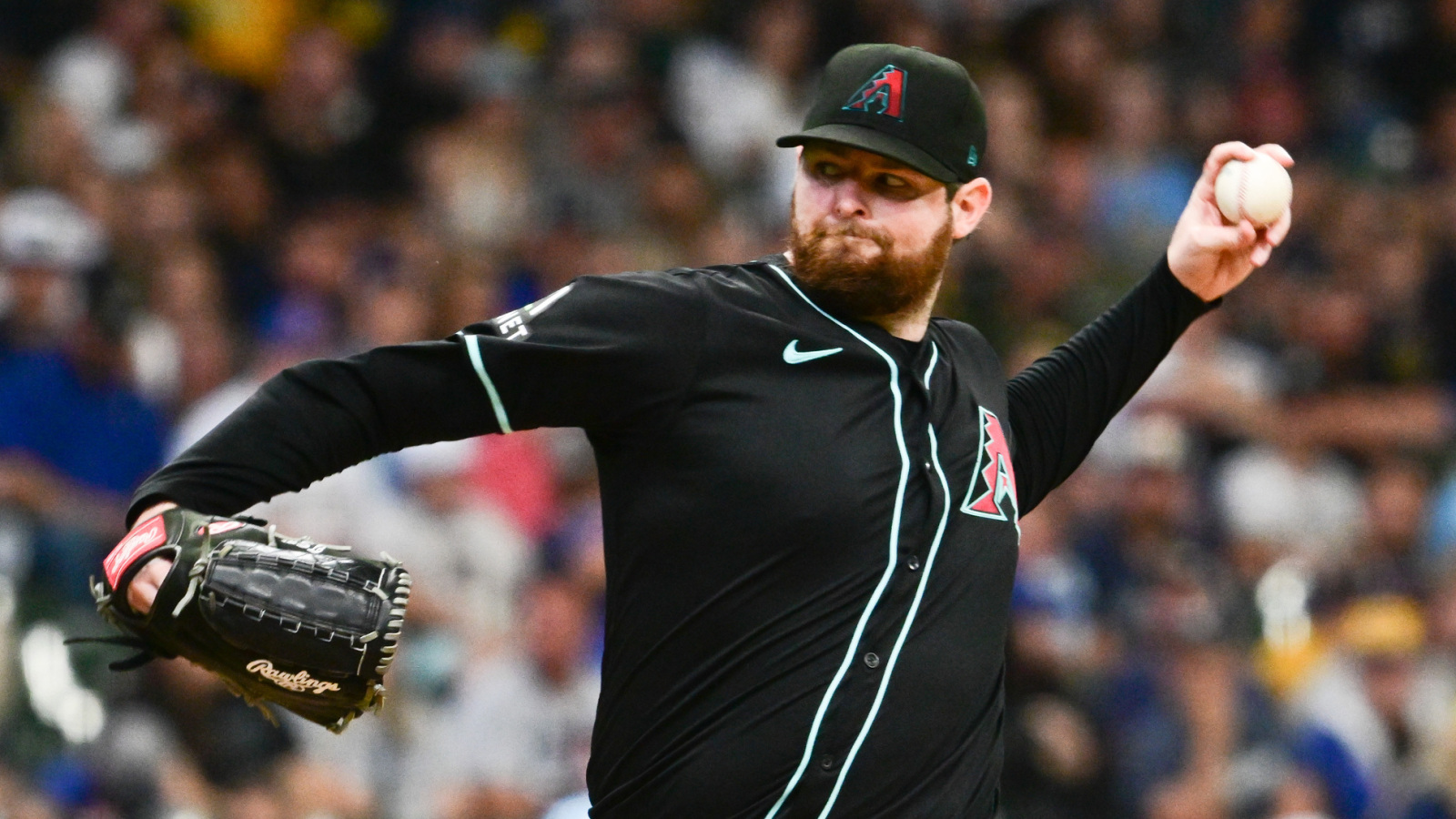 Embattled Diamondbacks pitcher takes step forward with spring start