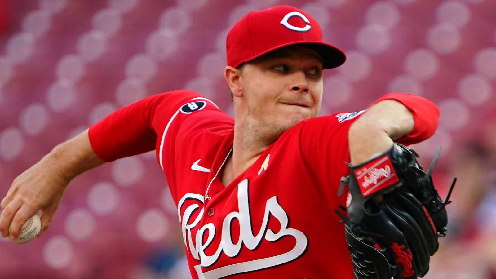 Reds trade two-time All-Star pitcher Sonny Gray to Twins for highly touted prospect