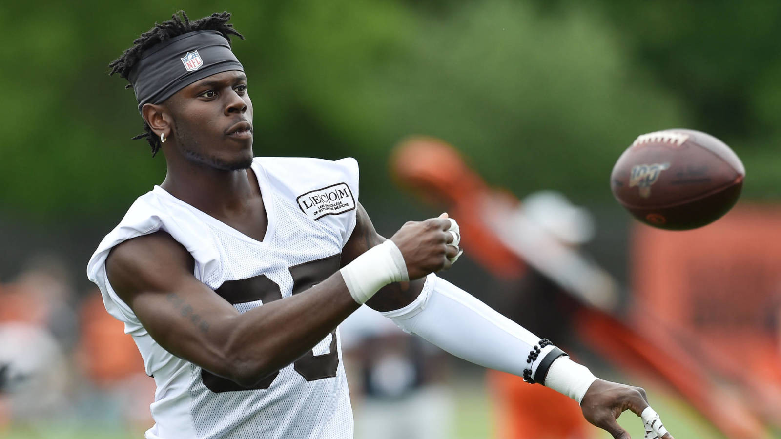 Te David Njoku Relegated To Third On Browns Depth Chart Yardbarker