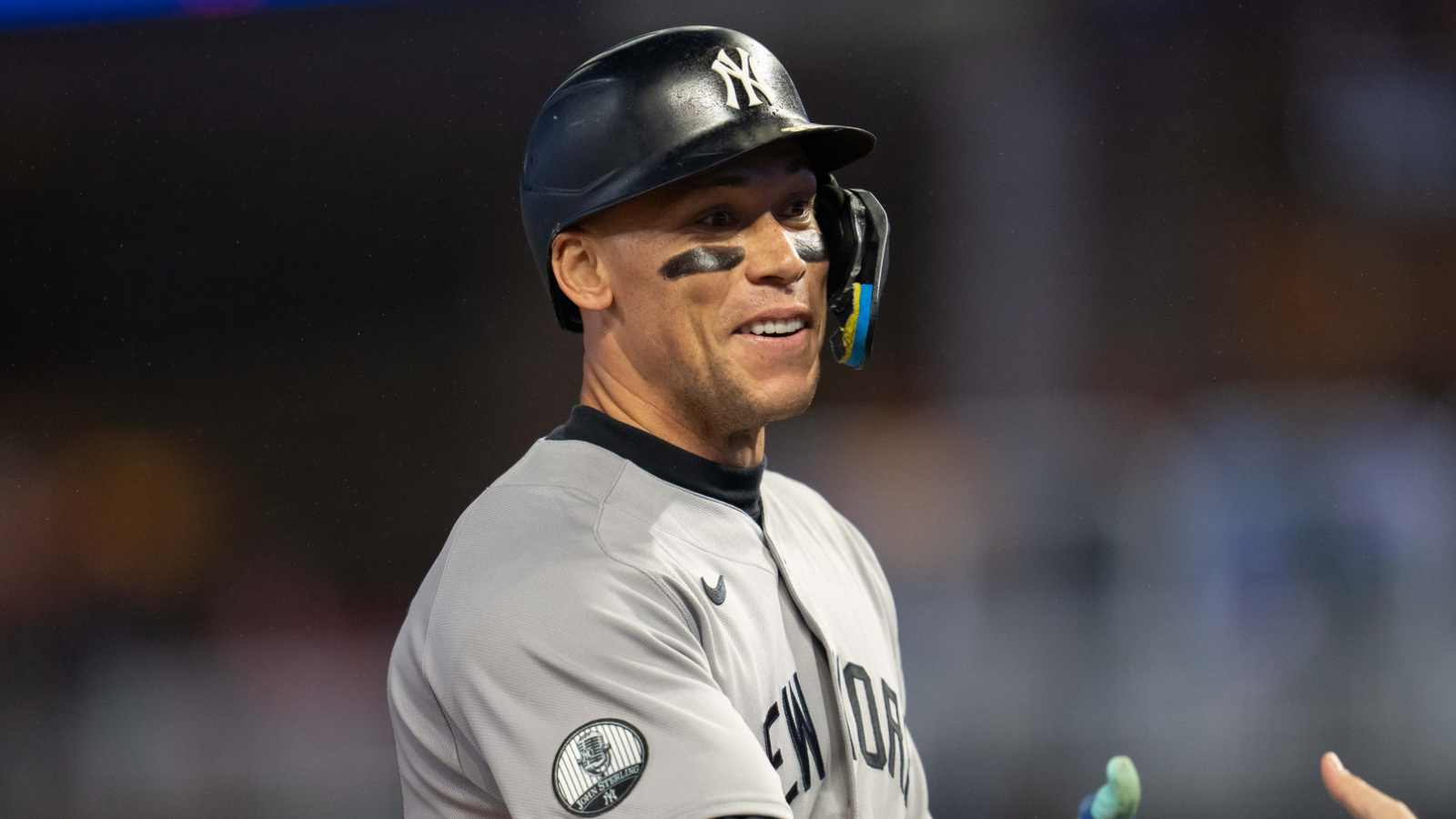 Aaron Judge exits Yankees-Twins game with right-leg tightness; updated injury status awaited