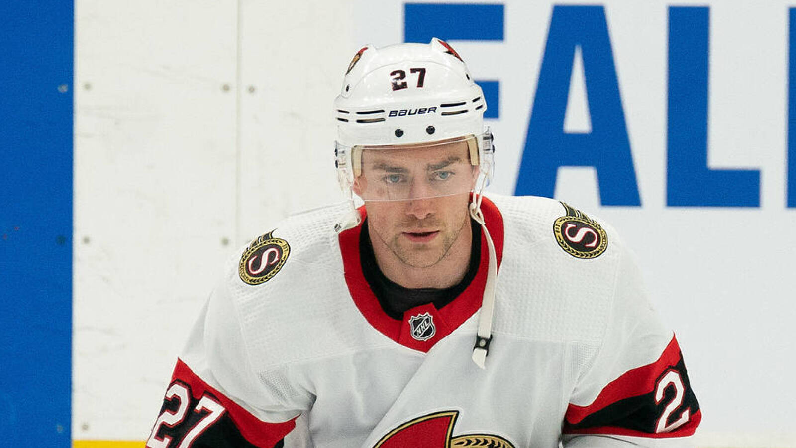 Maple Leafs center 'out for the foreseeable future' due to concussion