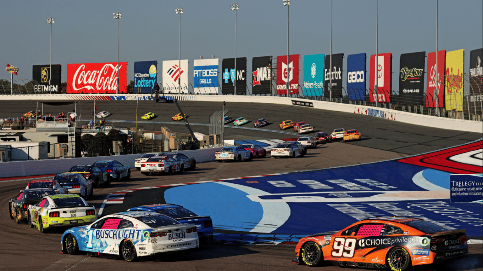 Mark Martin Thinks NASCAR Has Taken the Right Step By Taking the ROVAL Out of the Playoffs