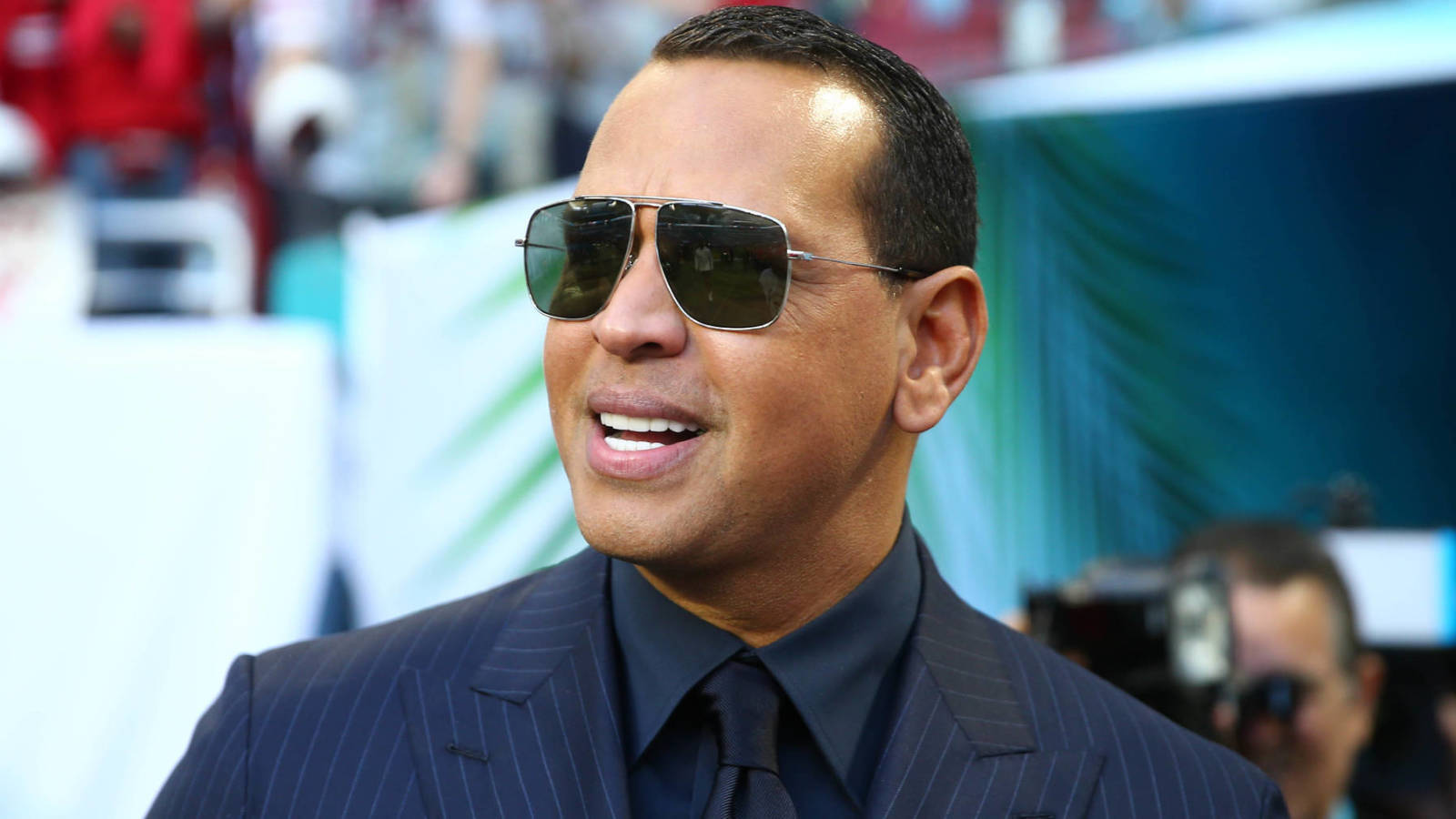 Alex Rodriguez, Marc Lore negotiating to buy Timberwolves