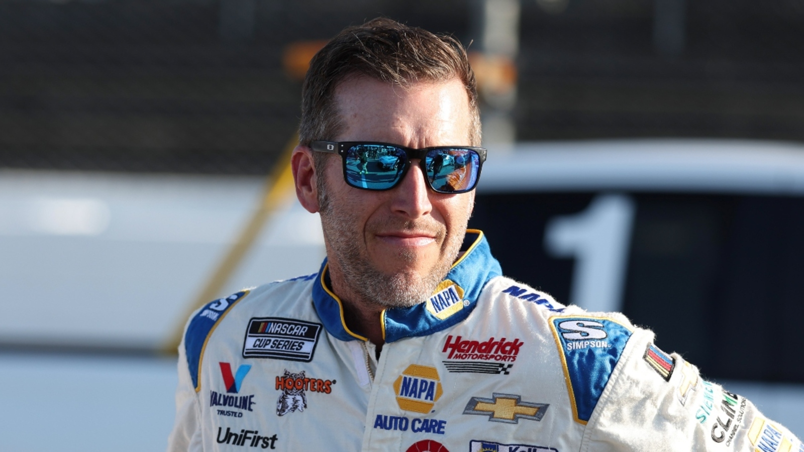 NASCAR insiders call out fans ripping Chase Elliott crew chief Alan Gustafson after strategy call pays off at Martinsville