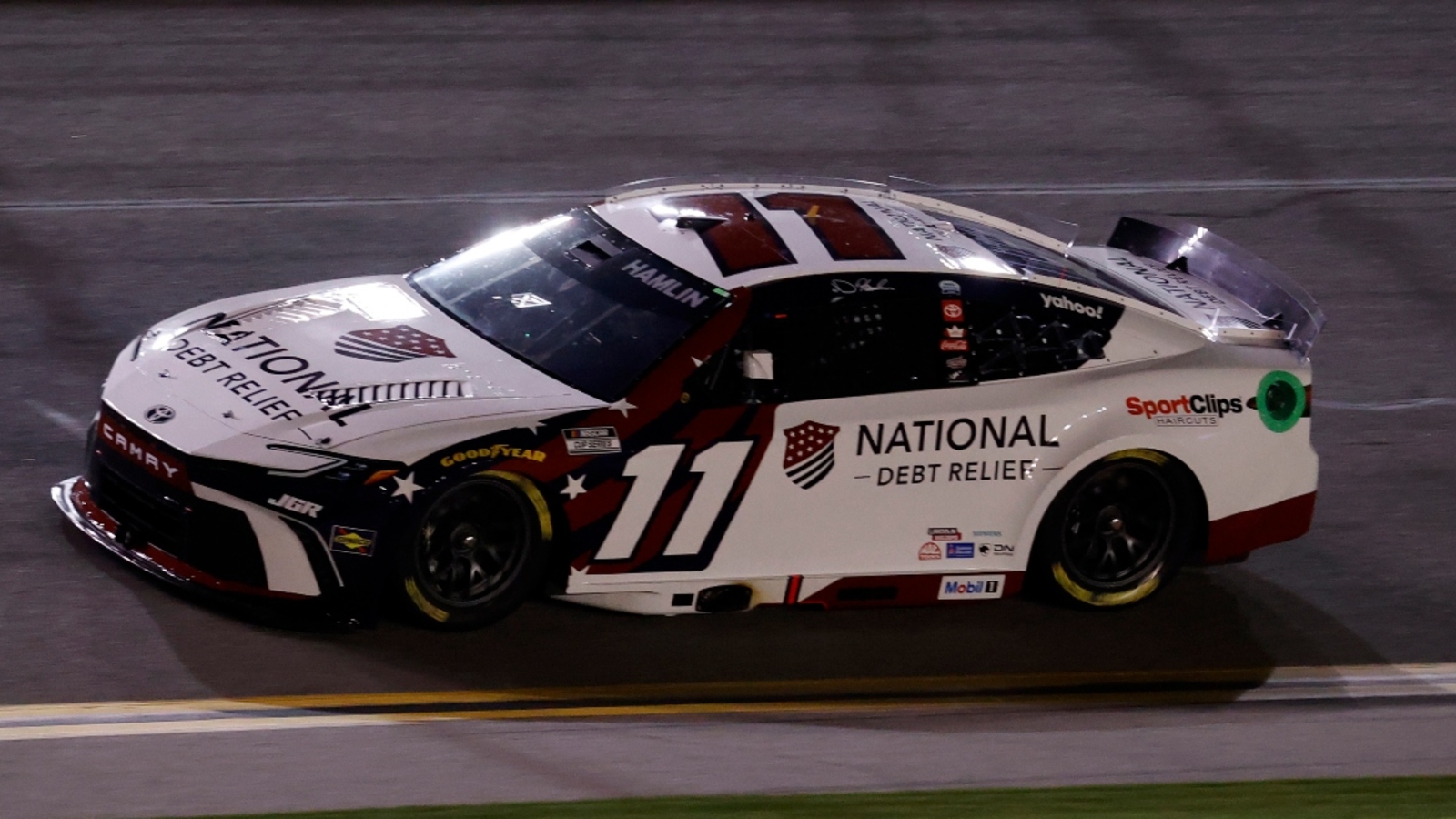 Denny Hamlin sounds off on ‘risk vs. reward’ in Ross Chastain COTA dive bomb