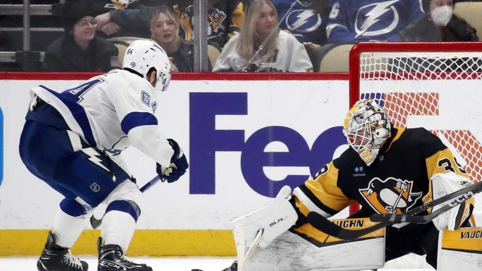 Streaking Penguins continue playoff push at Maple Leafs