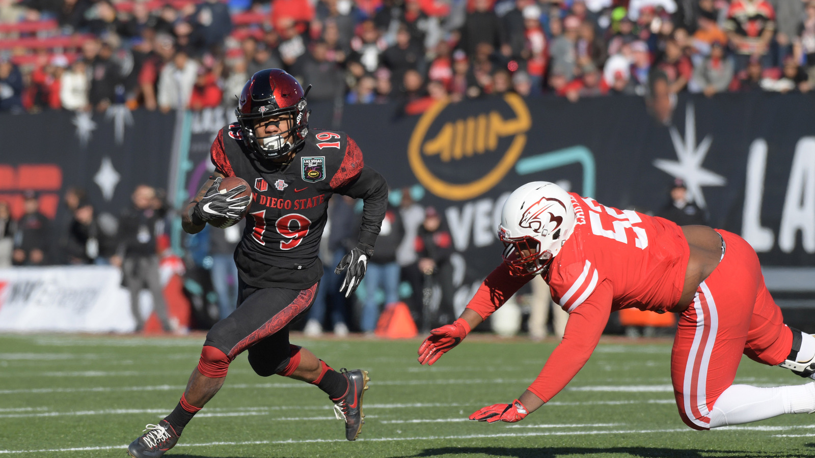 San Diego State S Donnel Pumphrey Breaks Ncaa All Time Rushing