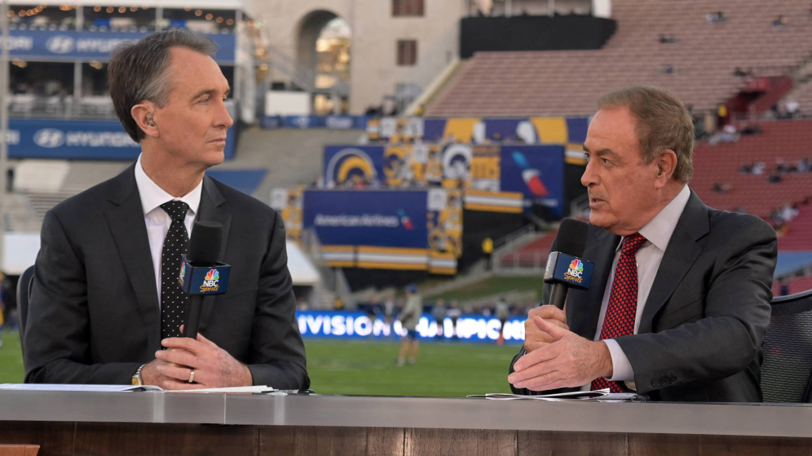 Cris Collinsworth Will Have To Stop Collinsworth Slide Due To Coronavirus Yardbarker He originally went to college as a quarterback. 2