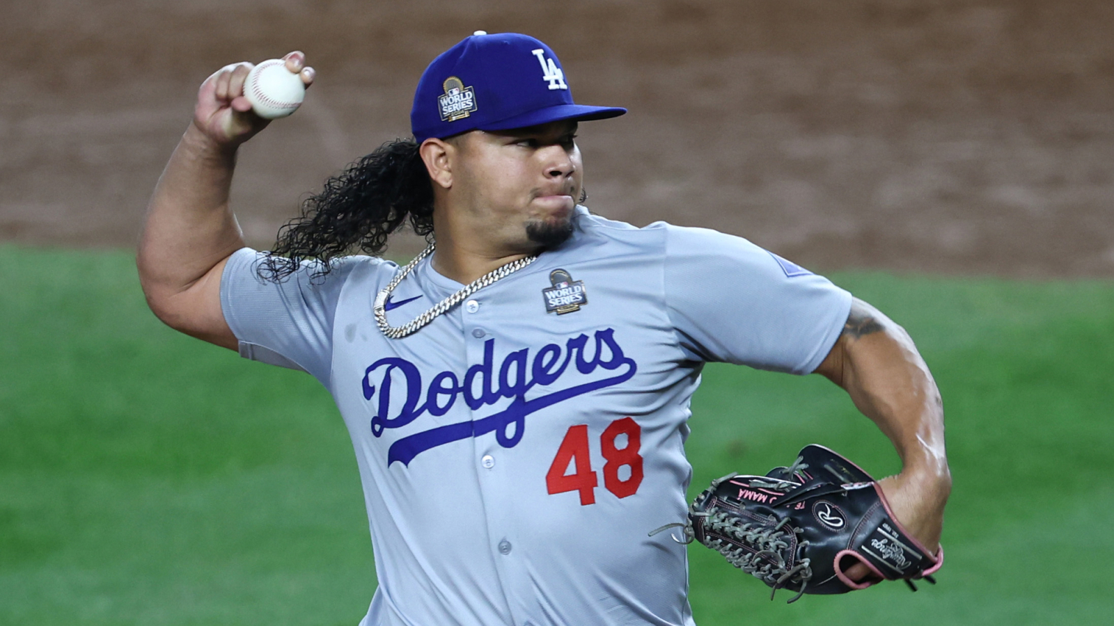 Dodgers righty to miss first half of 2025 due to shoulder surgery