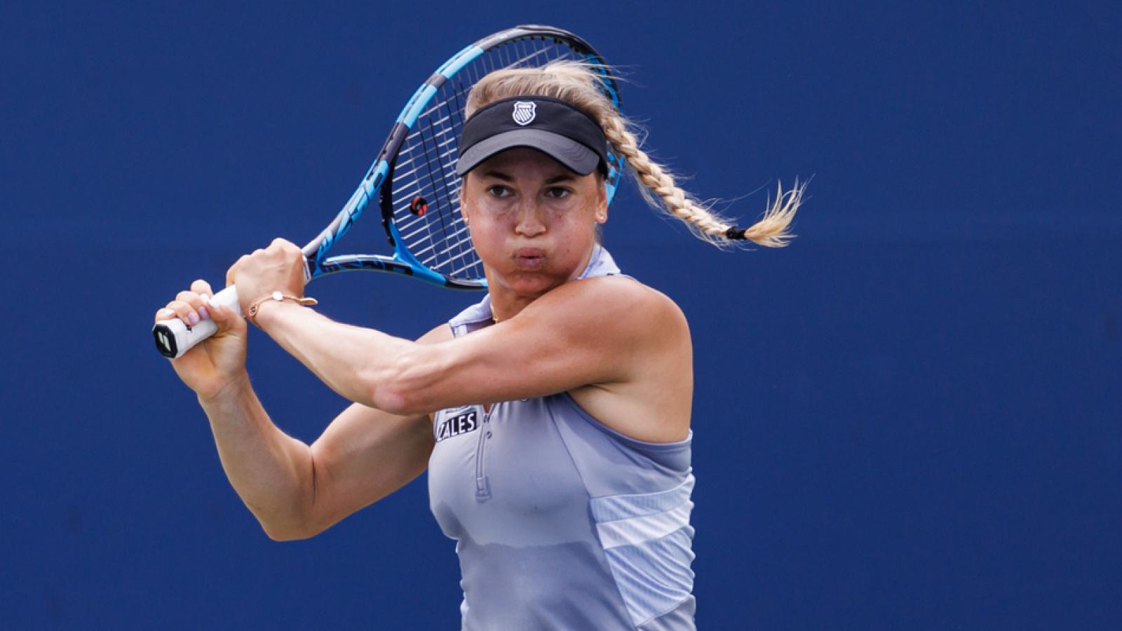 Yulia Putintseva apologizes for treatment of ball girl at U.S. Open