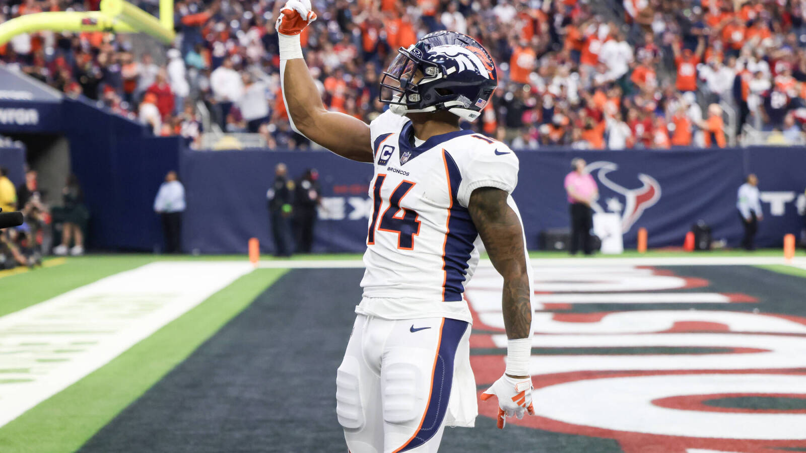 Broncos not interested in trading top wide receiver