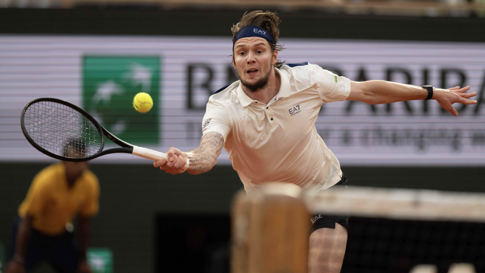 Red-hot Alexander Bublik becomes a clay court king, wins second ATP tour title of the season at Swiss Open Gstaad