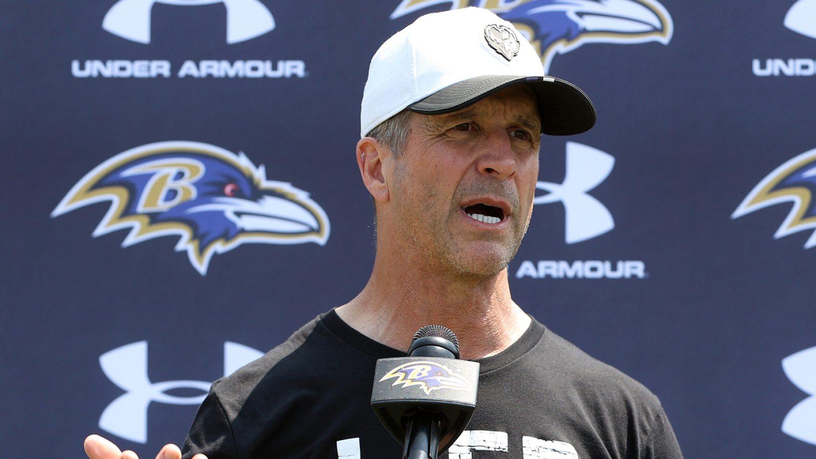 Ravens' John Harbaugh speaks out after veteran TE suffers training-camp injury