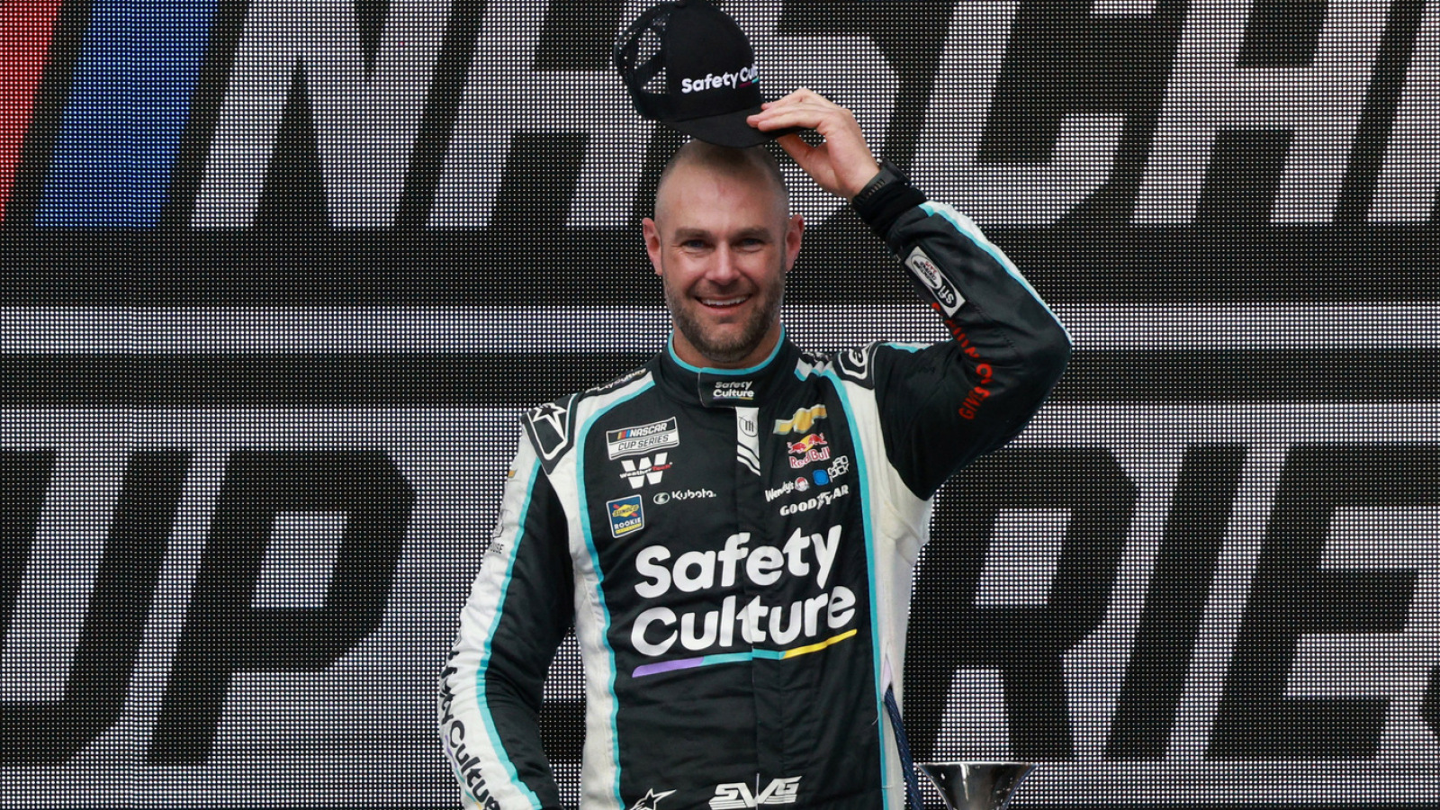 Shane van Gisbergen paces issue-filled Xfinity Series practice session in Chicago