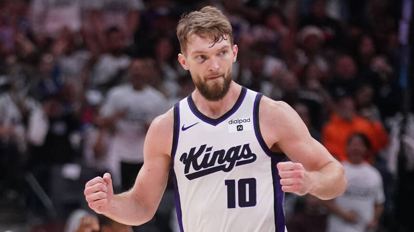 Kings forward makes notable jersey number change