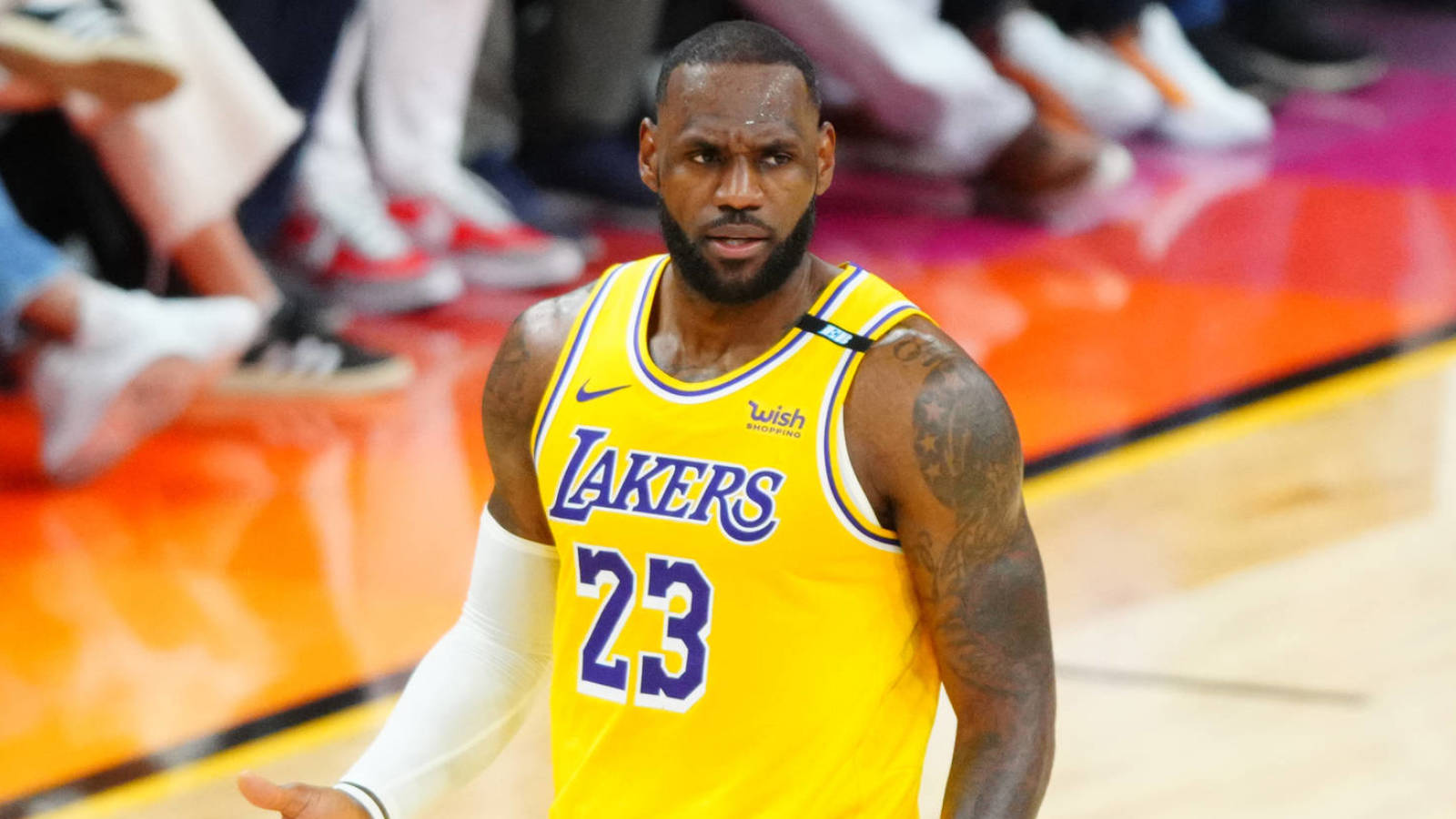 lebron jersey switch