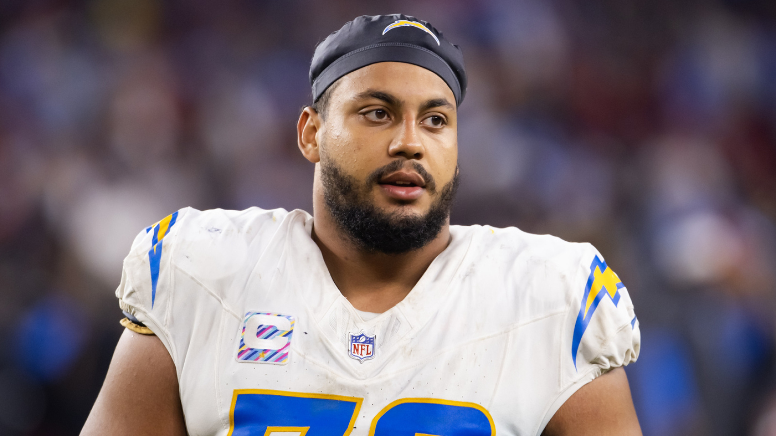 Chargers LT Rashawn Slater carted off field in training camp