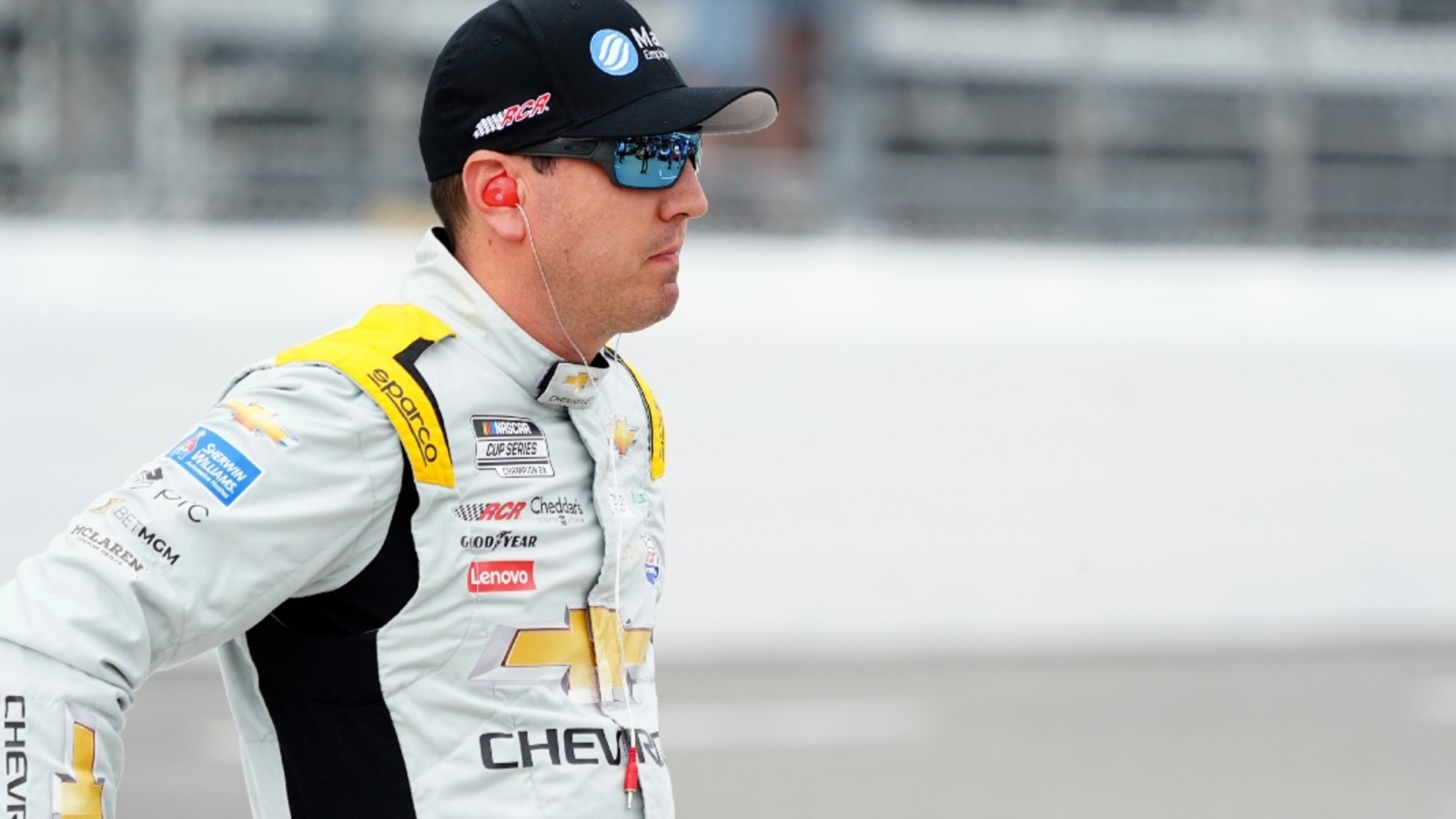 Denny Hamlin believes Kyle Busch was about to apologize before Ricky Stenhouse Jr. threw a punch