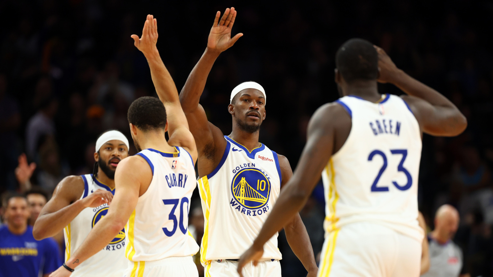 Warriors hold Father Time at bay in New Year's Eve win over young Hornets