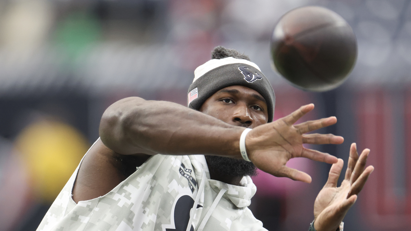 Can former Pro Bowl LB Devin White regain his Pro Bowl form with the Raiders?