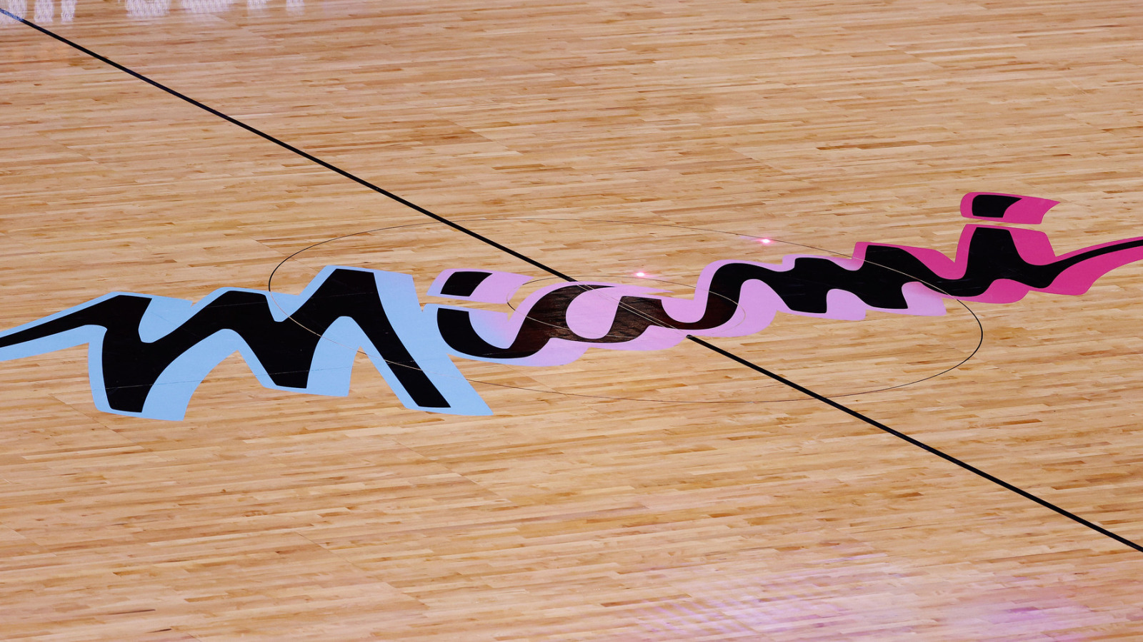 Former Heat employee pleads guilty in stolen memorabilia case