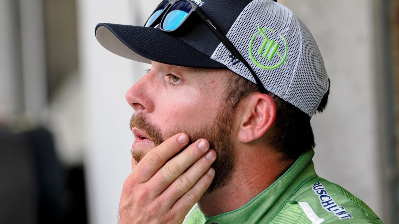 Kevin Harvick eager to see how Michael McDowell sending Ross Chastain plays out