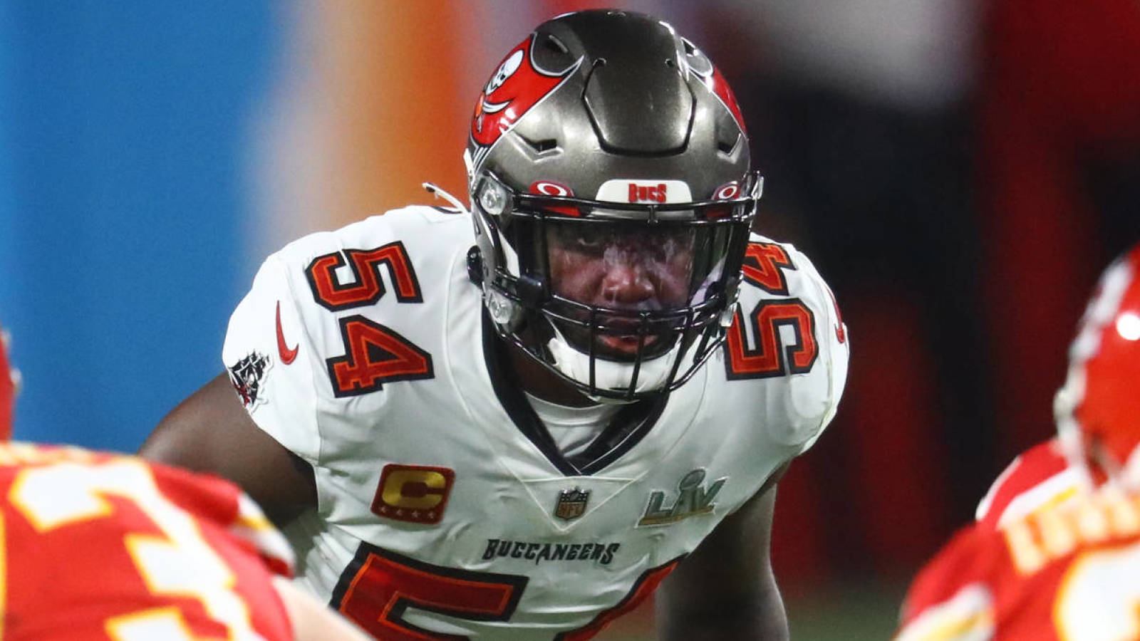 Lavonte David: 'Everybody wants to come back' to Buccaneers - NewsOpener Lavonte David: 'Everybody wants to come back' to Buccaneers