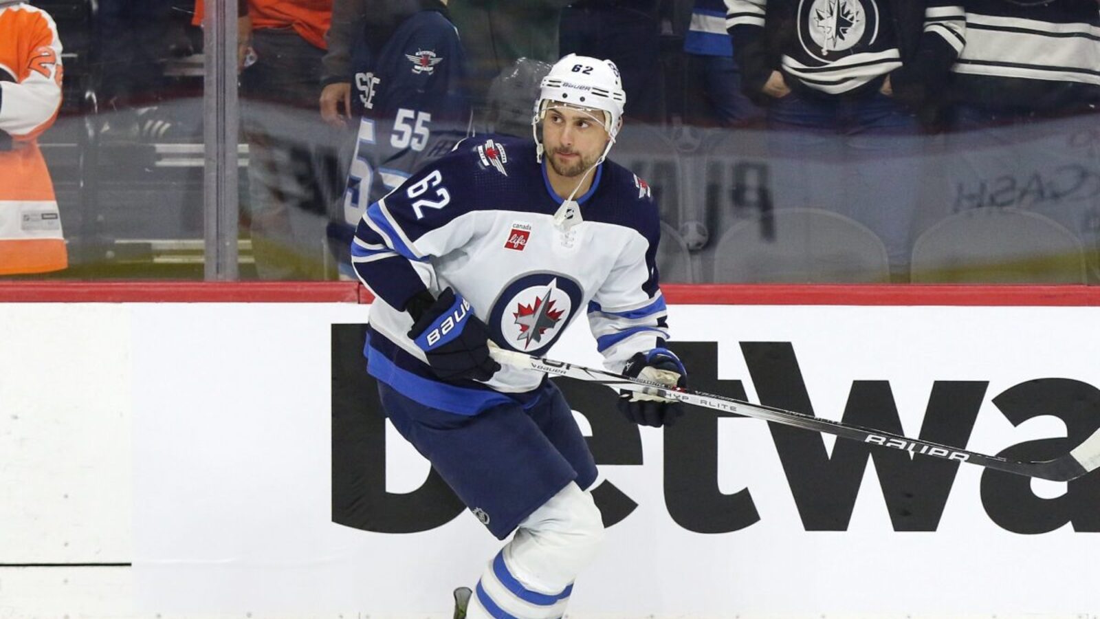 5 Different Goalscorers Lead Jets to 5-2 Victory Over Islanders