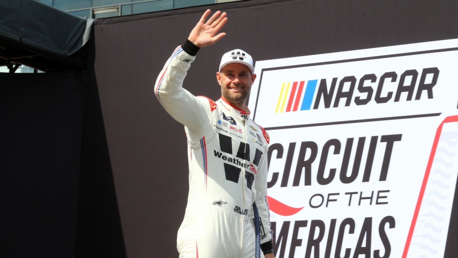 Shane van Gisbergen chipped his front two teeth in Xfinity win at Portland