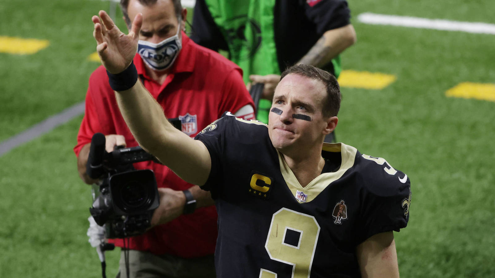 Drew Brees Goes Viral For Full Head Of Hair In Workout Video Yardbarker Drew Brees Goes Viral For Full Head Of Hair In Workout Video Yardbarker