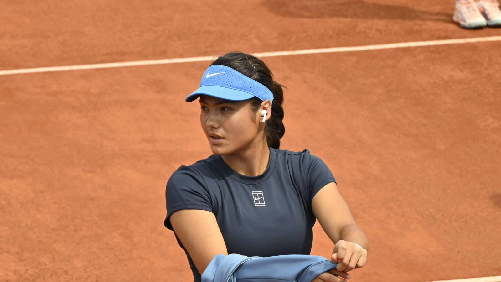 Emma Raducanu clay court form stumbles in Danielle Collins comeback win at Internationaux de Strasbourg