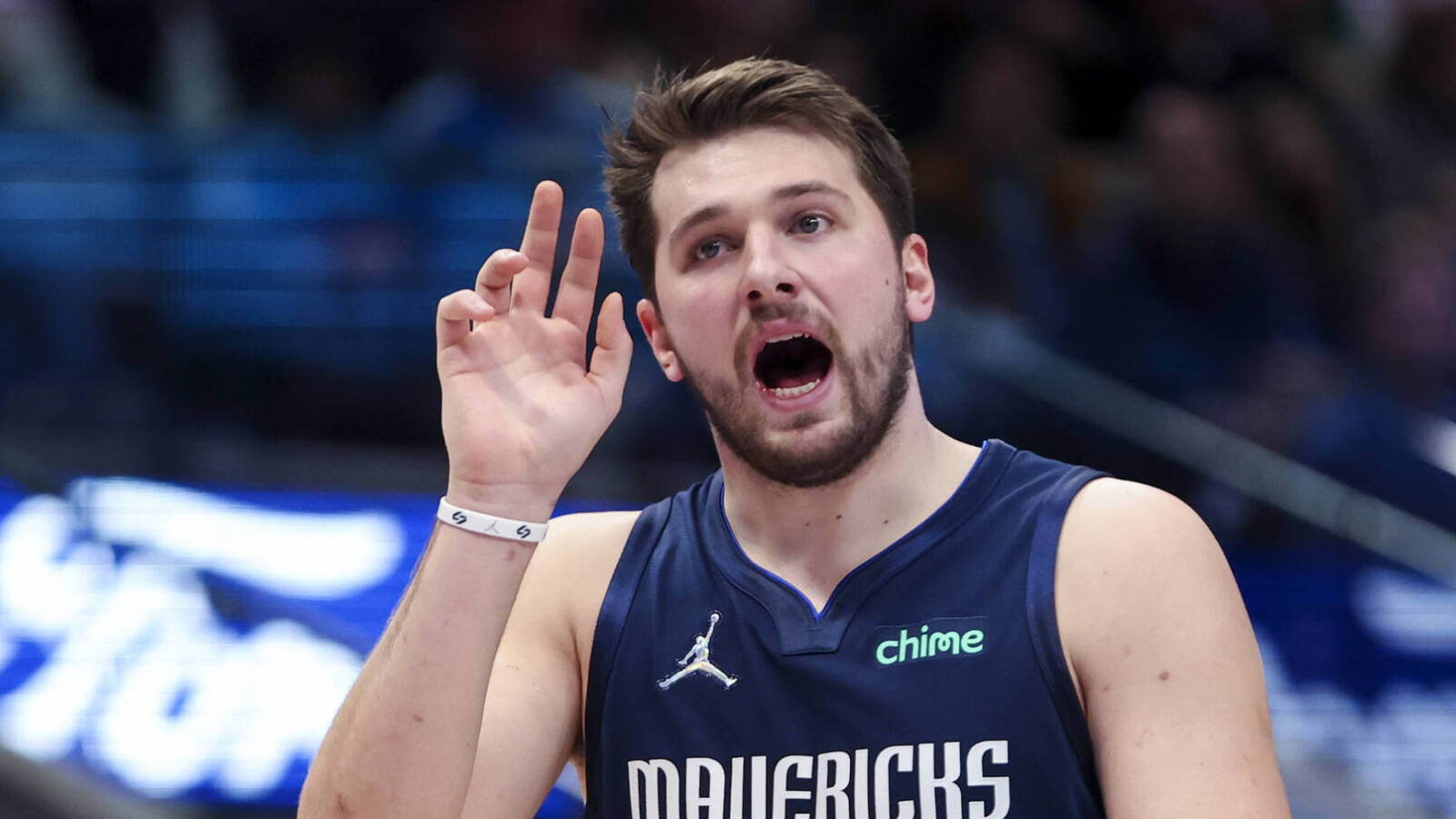 Mavs' Luka Doncic scores 45-plus points in second straight game